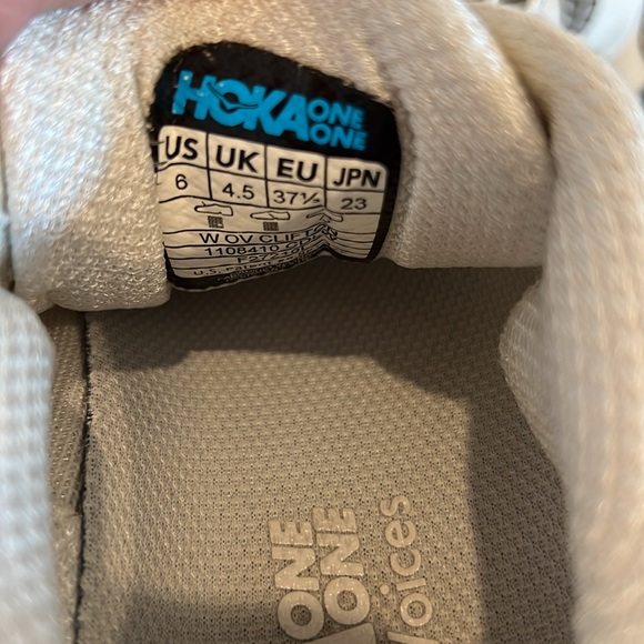 HOKA Outdoor Voices collaboration collection.  Size 6.  Needs a good cleaning. - Picture 6 of 6